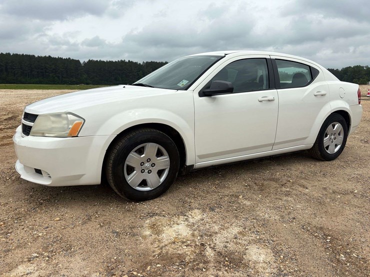 2010-dodge-avenger-4-door-sedan-(92,998-miles)-image-1