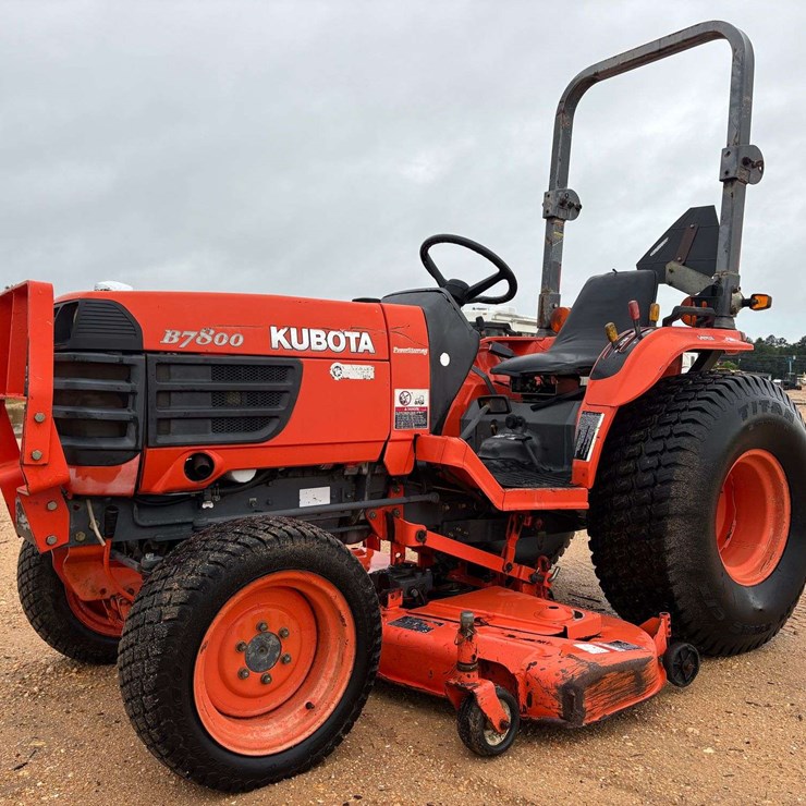 KUBOTA B7800