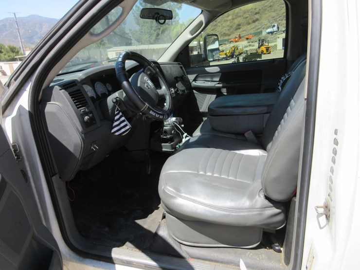 2010-dodge-ram-4500-image-7