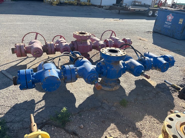 7-1/16”-x-4”-fluid-cross-w/-(4)-4”-10k-gate-valves-image-2