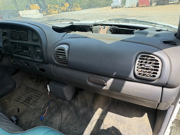 #41749-•-1998-dodge-ram-pickup-vin:-1b7hc16x2ws609690-image-27