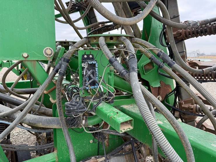 john-deere-1890-image-17