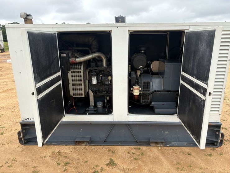 2012-aggreko-143-kw-skid-mounted-generator-image-7