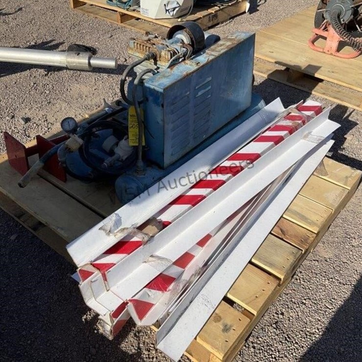 PALLET OF MISC