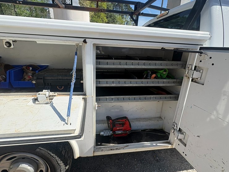 2012-ford-f350-image-16
