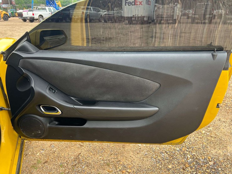 2010-chevrolet-camaro-rs-2-door-coupe-(165,674-miles)-image-18