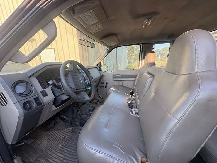 2008-ford-f250-image-34