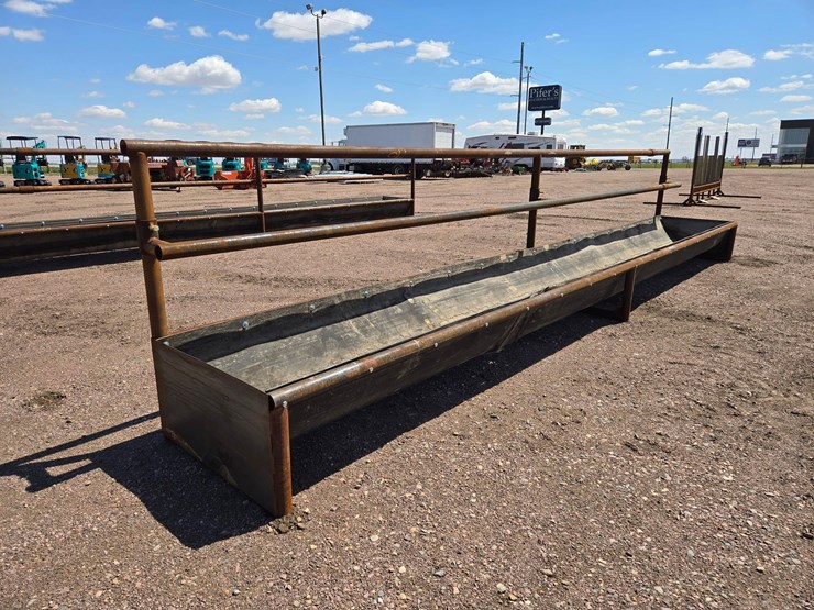 portable-fence-line-feed-bunk-image-2