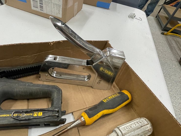 #8613-•-(2)-staple-guns-image-7