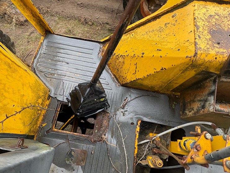 #23986-•-inop-jcb-4x4-backhoe-loader-image-53