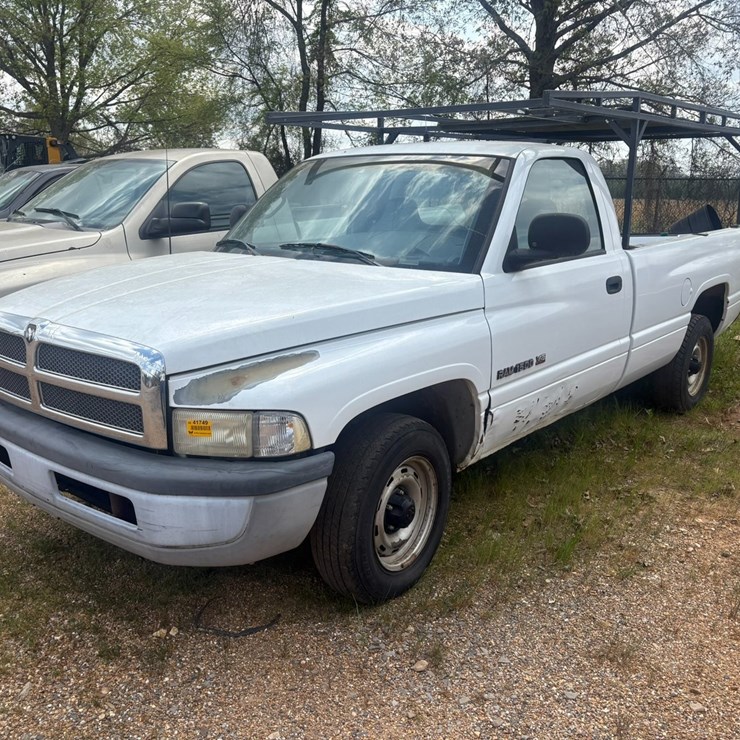 #41749 • 1998 Dodge Ram Pickup VIN: 1B7HC16X2WS609690