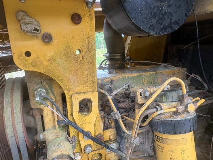 caterpillar-416b-image-55