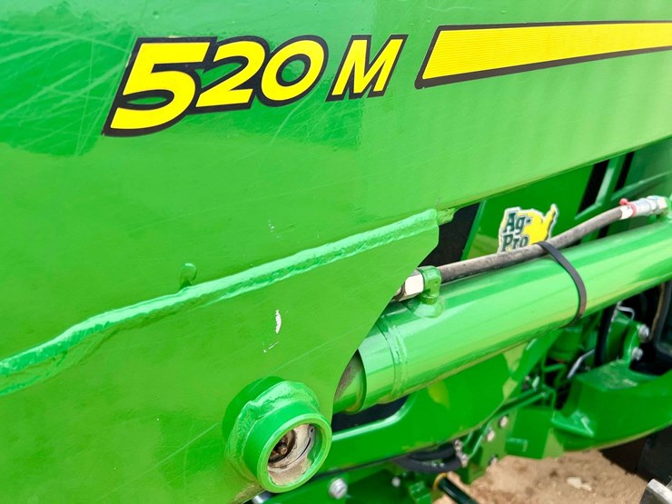 2025-john-deere-5055e-image-9