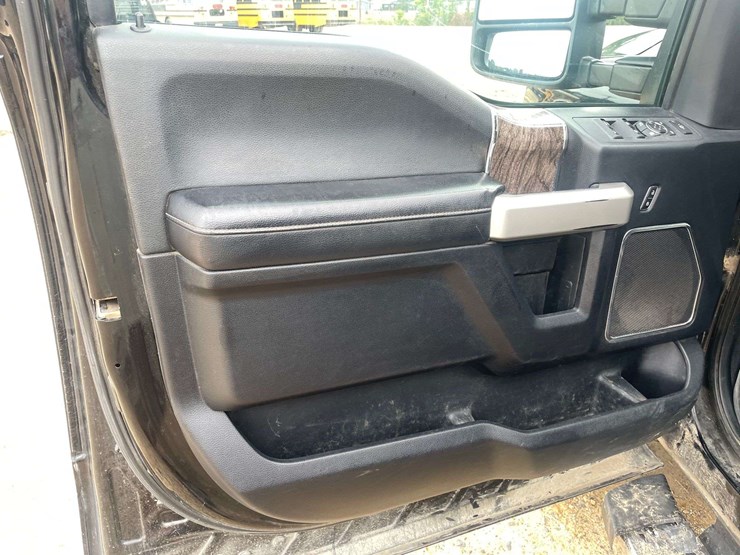 2017-ford-f350-image-9
