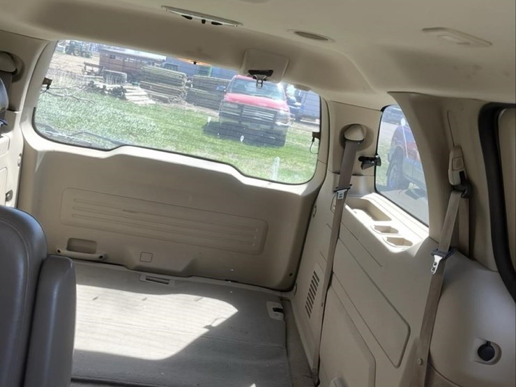 2004-ford-freestar-image-17