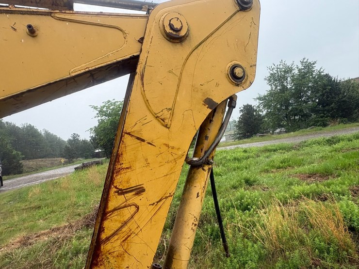 caterpillar-416b-image-31