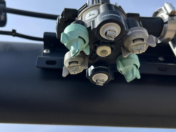 2020-john-deere-r4045-image-83
