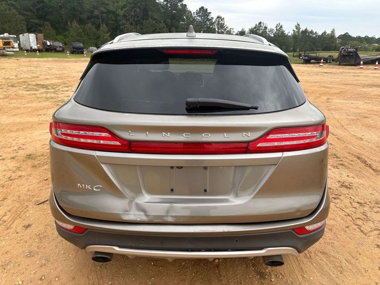 2016-lincoln-mkc-premier-4-door-suv-(128,646-miles)-image-6