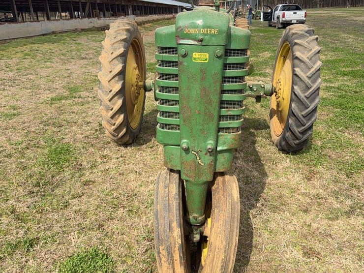 john-deere-b-image-8