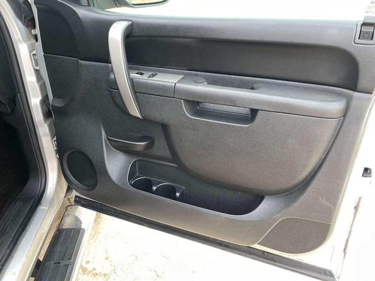 2012-gmc-sierra-1500-image-17