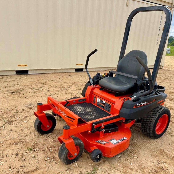 2022 Kubota Z231KW Zero-Turn Lawn Mower (26 Hours)