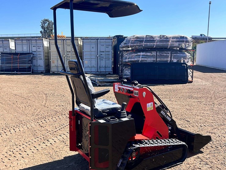 sdll580-ride-on-skid-steer-(new/unused)-image-3