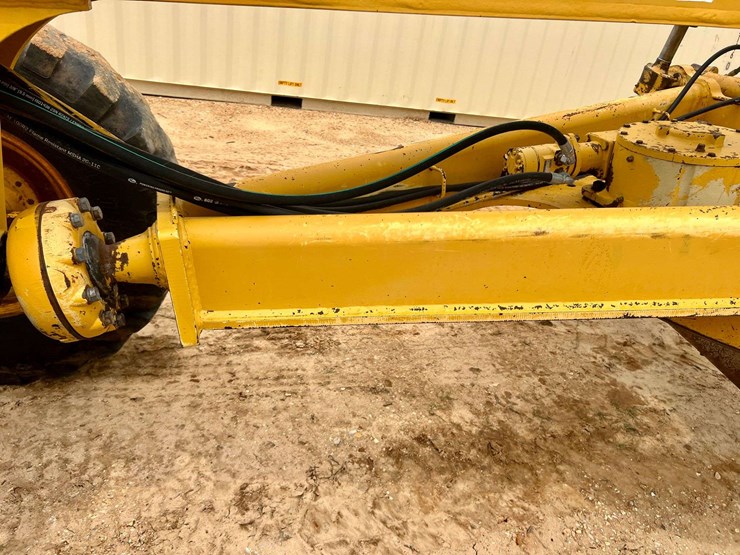 deere-670b-image-29