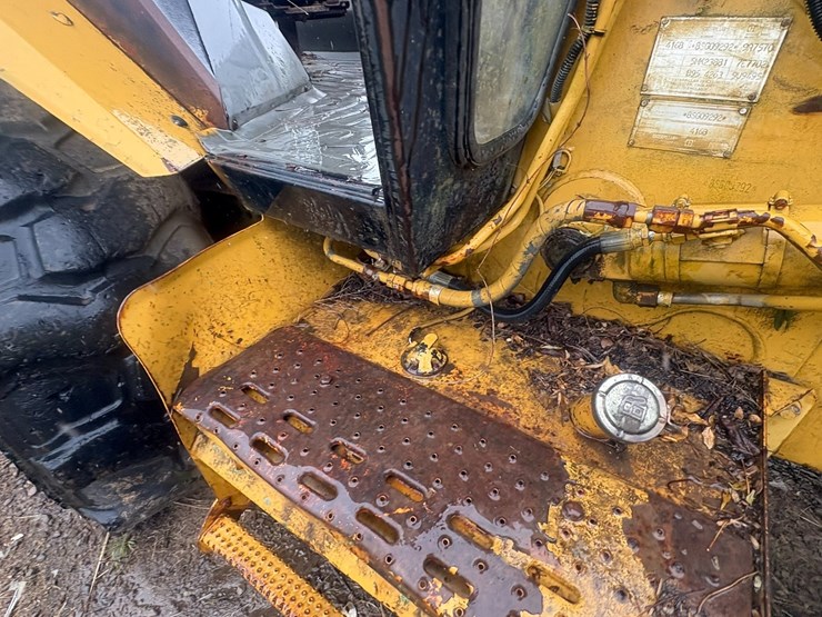 caterpillar-416b-image-64