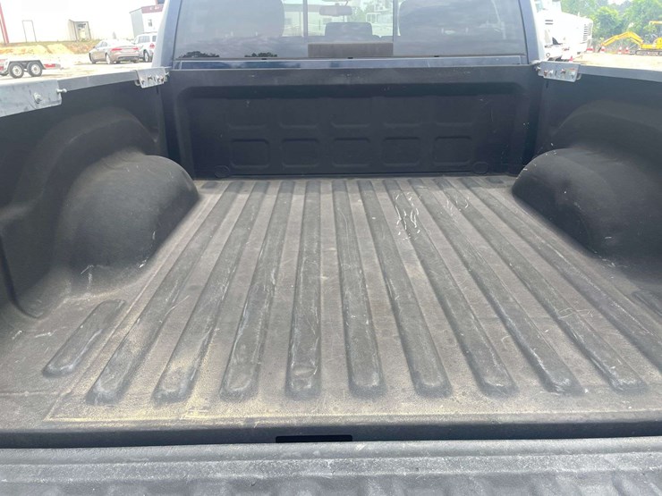 2012-dodge-ram-1500-image-15