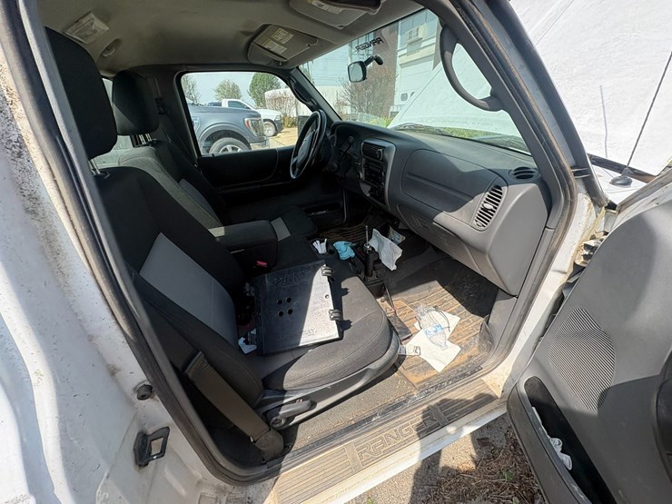 2010-ford-ranger-image-25