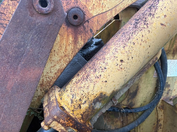 caterpillar-966c-image-22