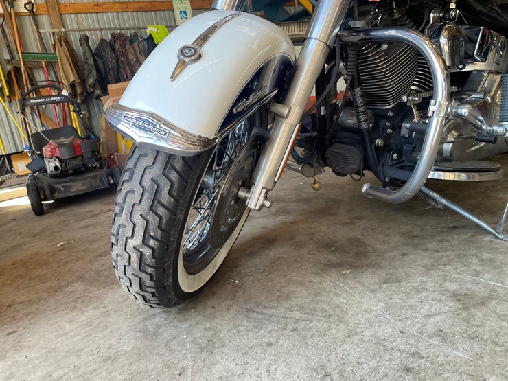 #1805-•-2005-harley-davidson-softail-motorcycle-(has-wi-title)-image-13