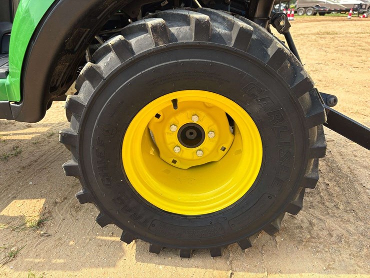 2025-john-deere-1025r-image-9