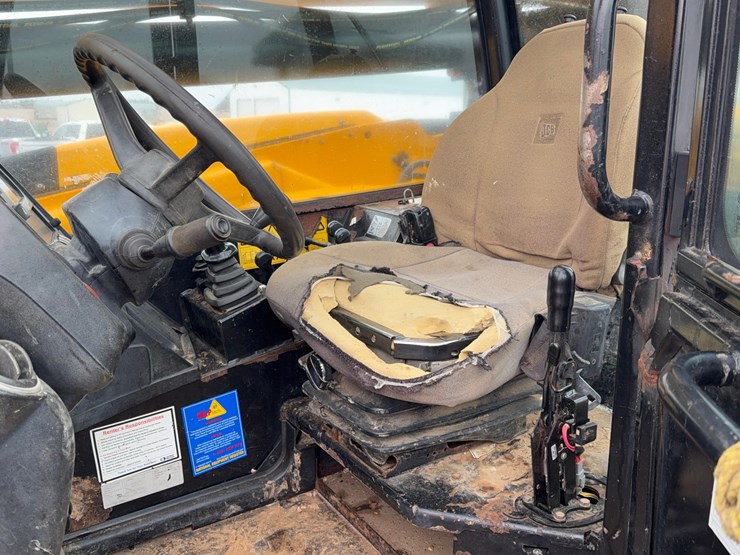 jcb-512-56-image-18