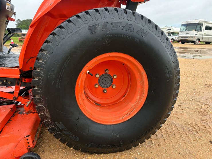 kubota-b7800-image-19
