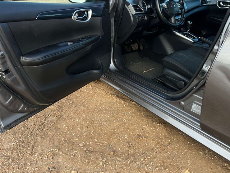 2019-nissan-sentra-sr-image-20