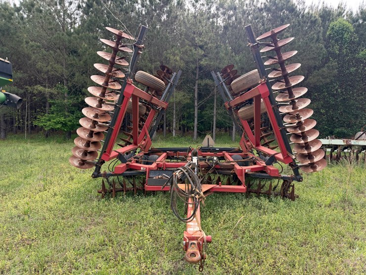 case-ih-340-image-2