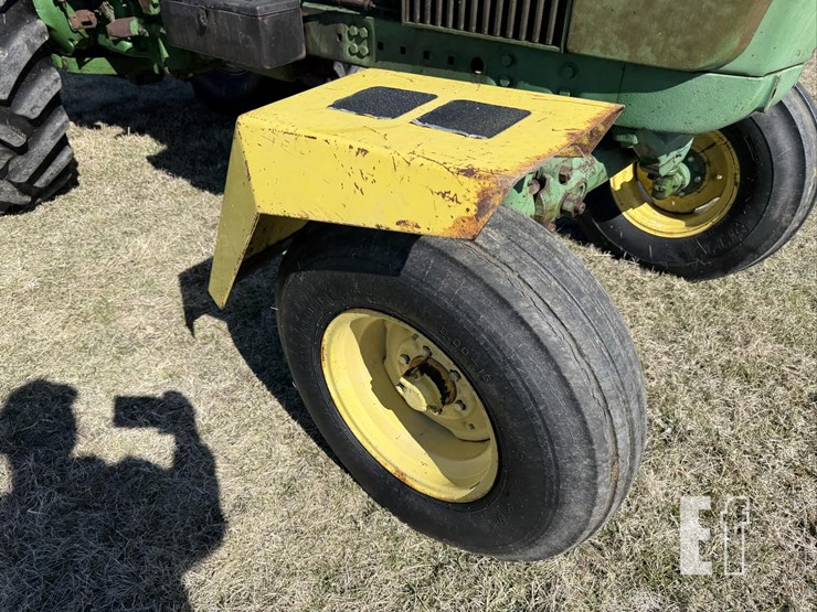 john-deere-4020d-image-9