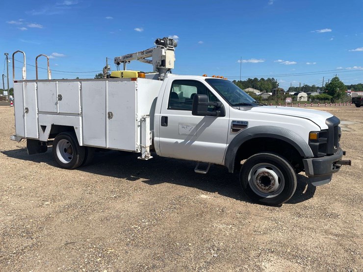 2009-ford-f550-xl-image-4