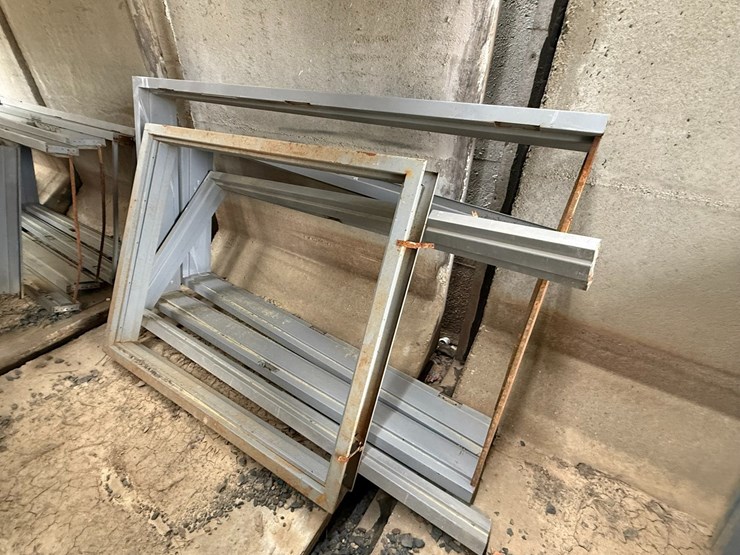 #41741-•-lot-of-(18)-unused-metal-door-frames-s-image-6