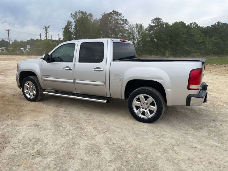 2012-gmc-sierra-1500-image-2