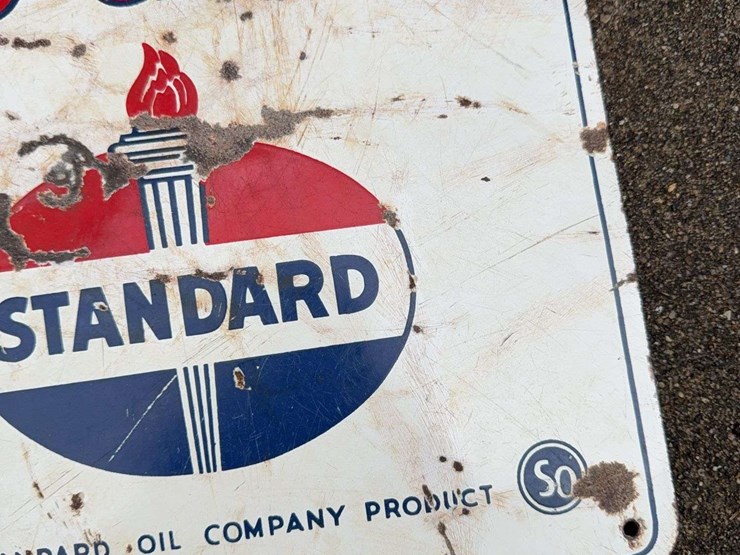standard-red-crown-sign-image-3