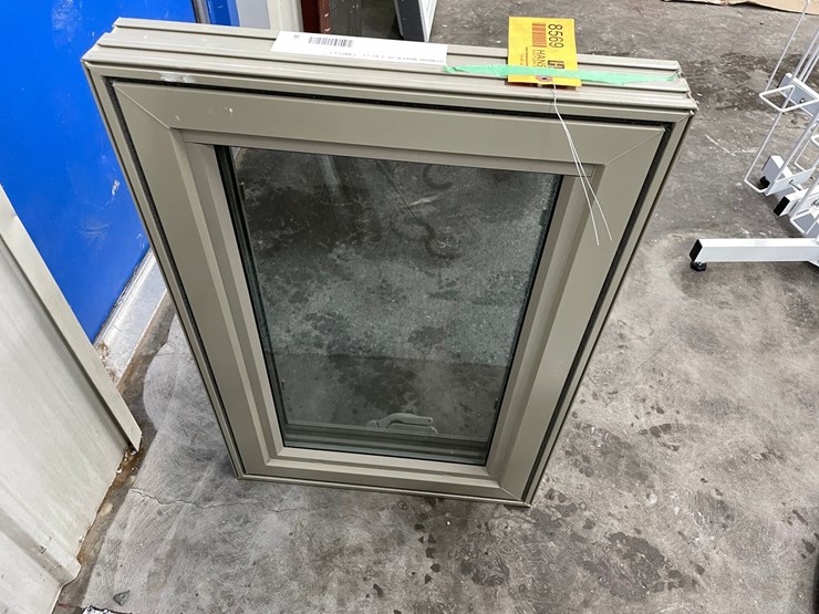 #8569-•-(1)-casement-window-image-5