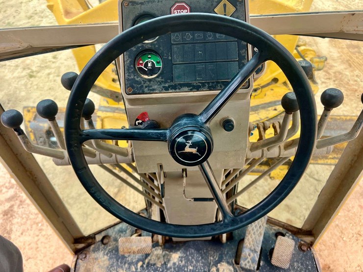 deere-670b-image-14