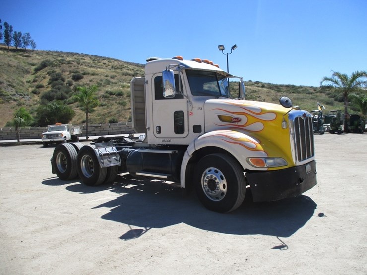 2012-peterbilt-386-image-2