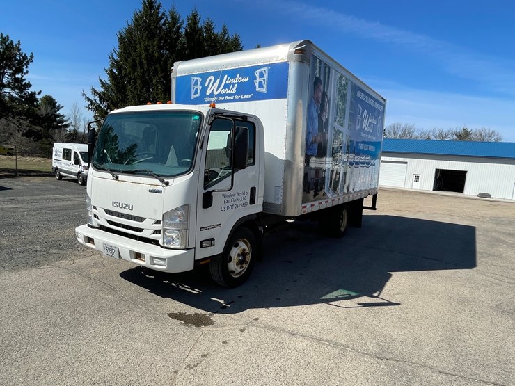 #3278-•-2017-isuzu-n-series-straight-truck-(has-wi-title)-image-1