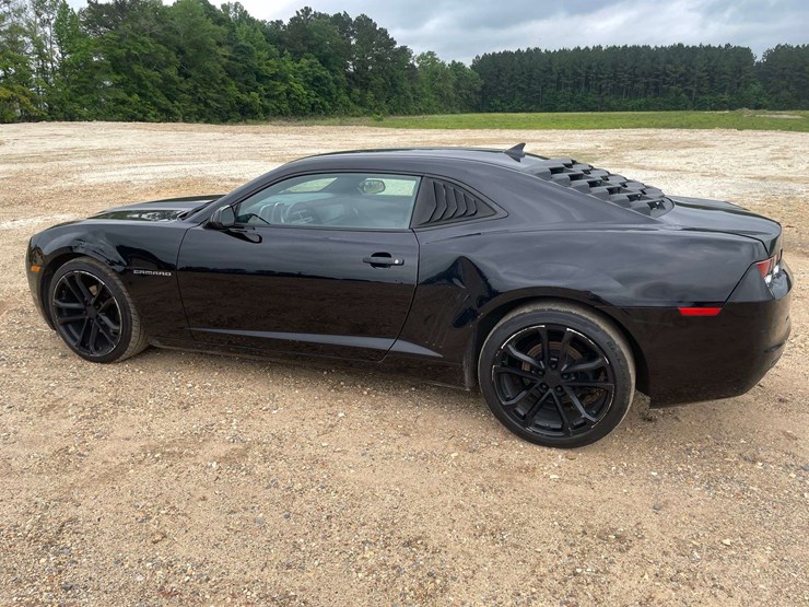 2013-chevrolet-camaro-ls-2-door-coupe-(190,120-miles)-image-2