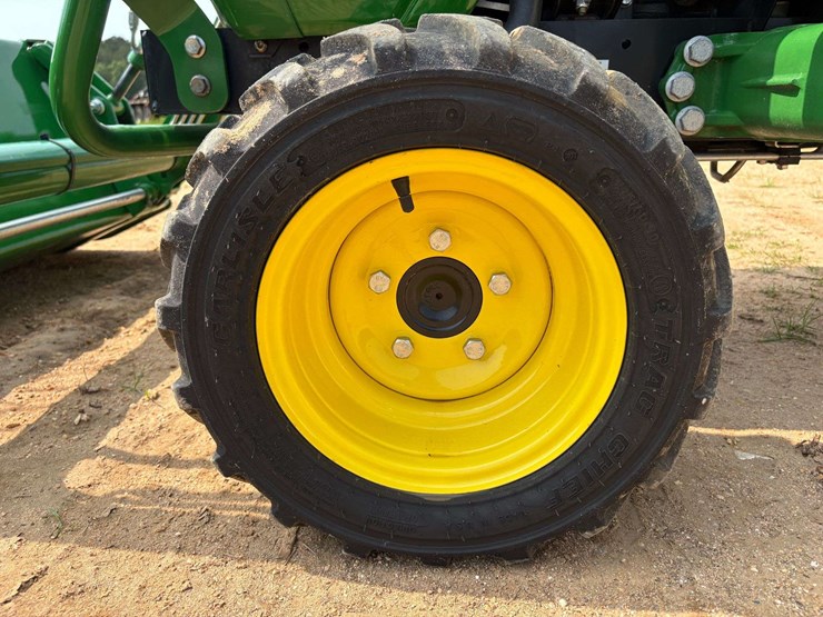 2025-john-deere-1025r-image-8