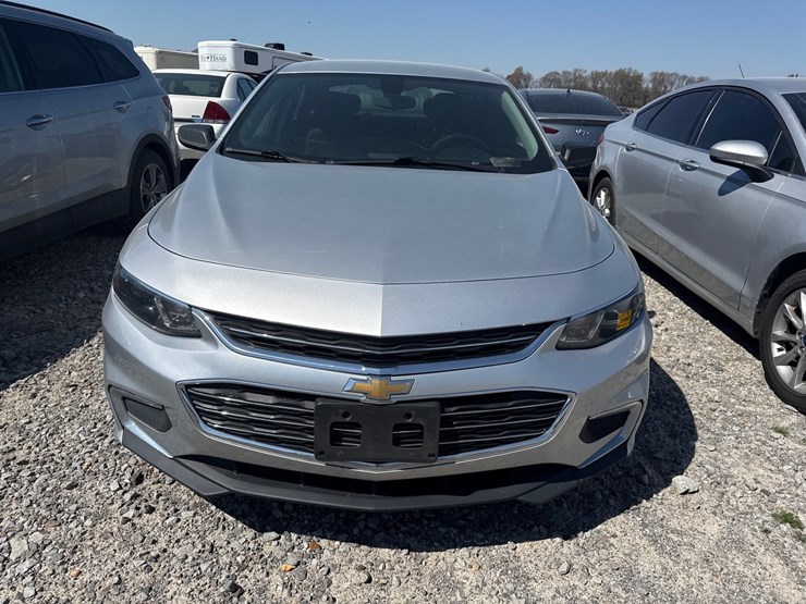 #41116-•-2018-chevrolet-malibu-sedan-1g1zb5st1jf293274-inv#-41116-image-16