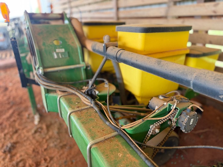 john-deere-1725-image-9